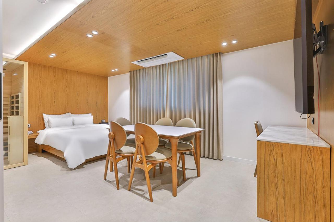 Gridt Hotel & Home Gyeongju Exteriör bild